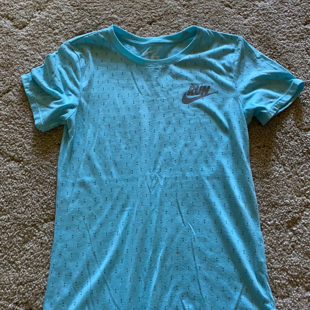 Nike “RUN” shirt with reflective specks